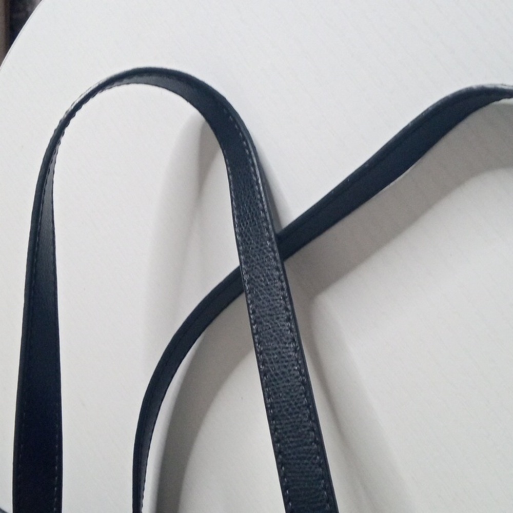 Michael Kors Medium Multifunctional Black Tote - image 8